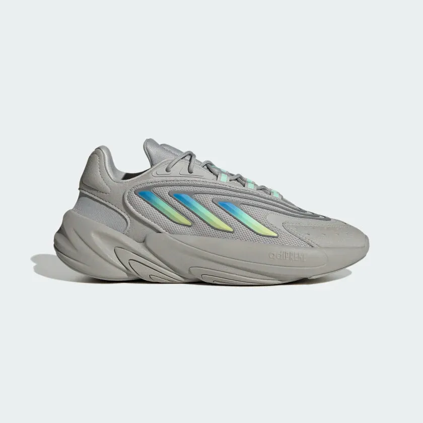 ADIDAS OZELIA  - HQ6657