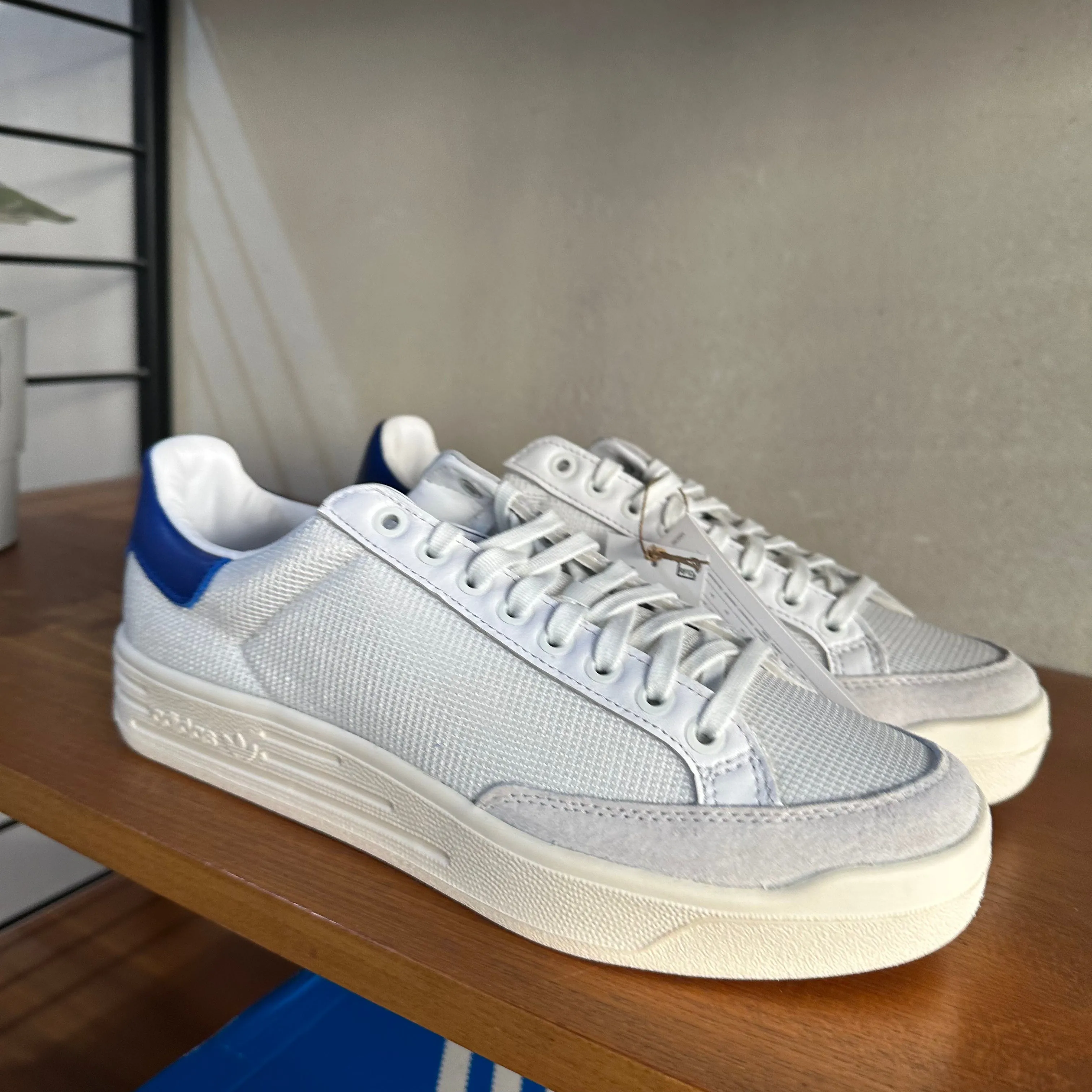 Adidas x Kith Rod Laver Sneakers White - UK 7.5