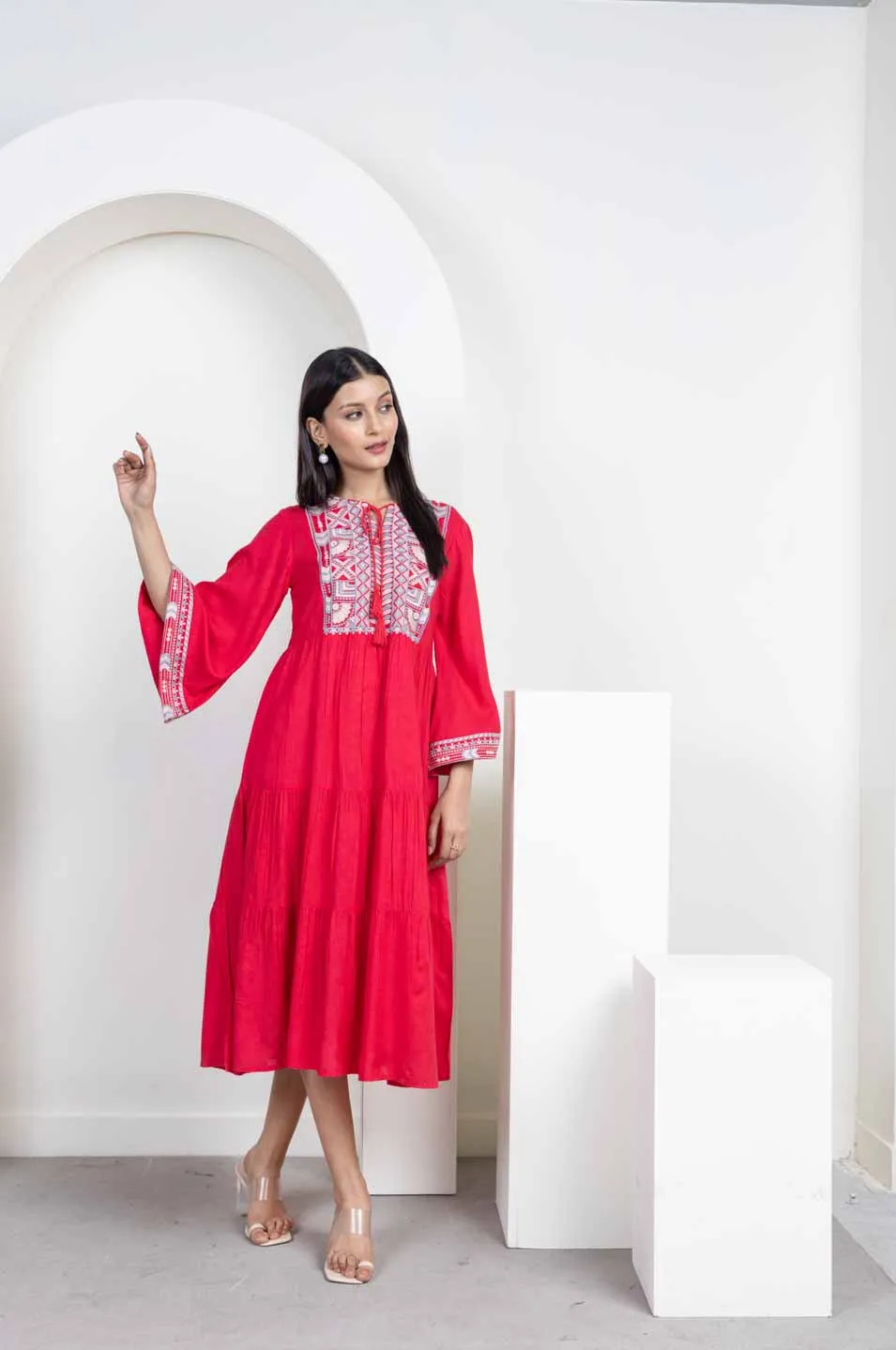Ahaana embroidered dress Red