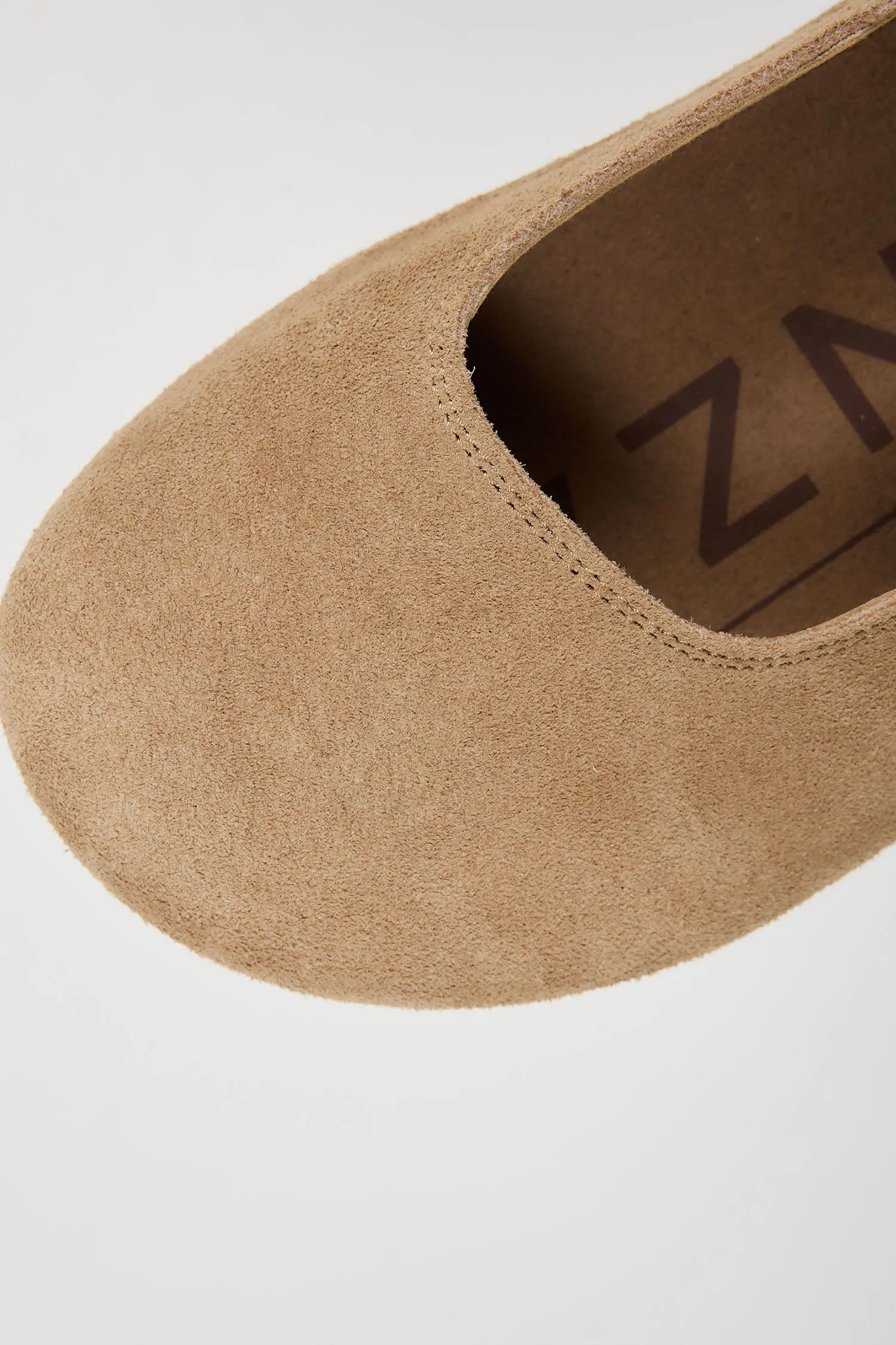 Hunter Beige
