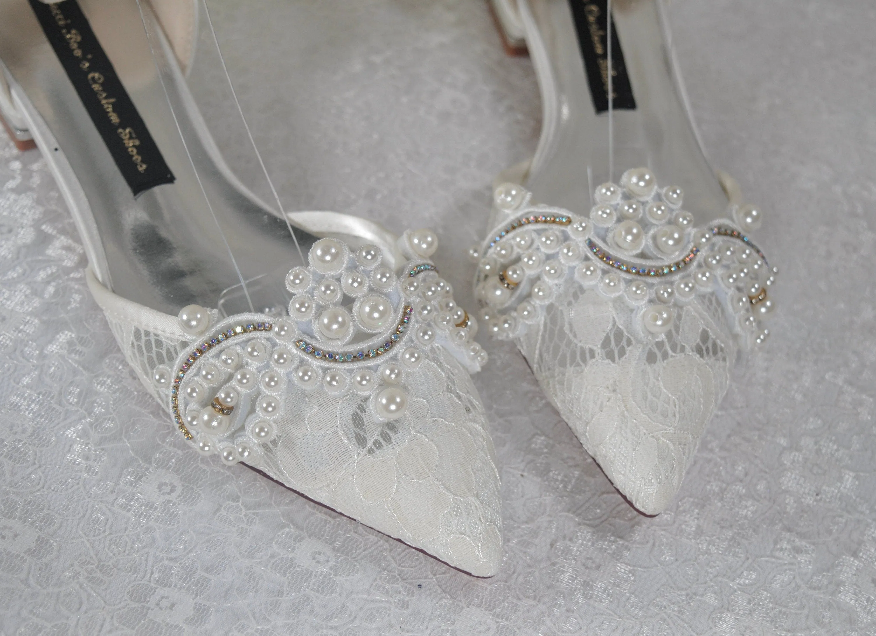 Ivory Lace Pointy Toe Flats with Small Pearl - Size UK4/US6.5