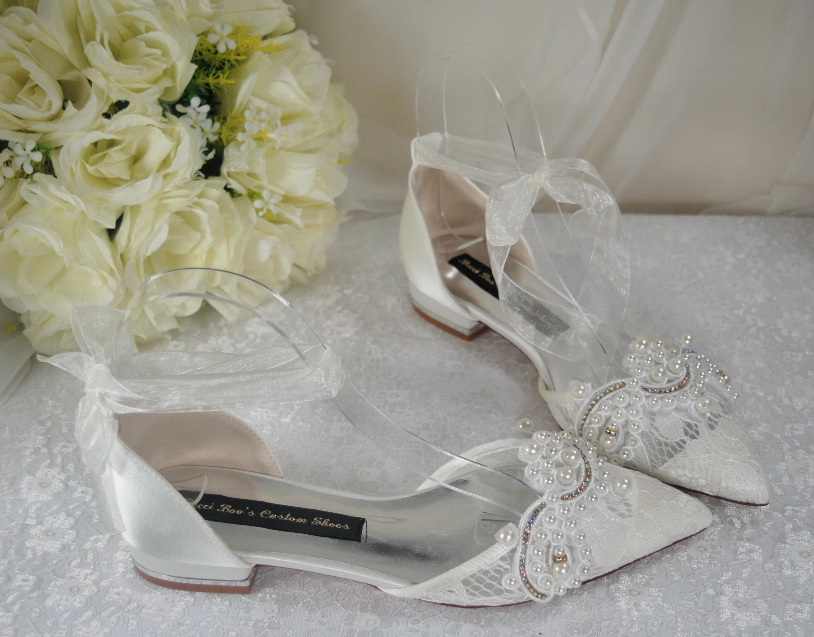 Ivory Lace Pointy Toe Flats with Small Pearl - Size UK4/US6.5