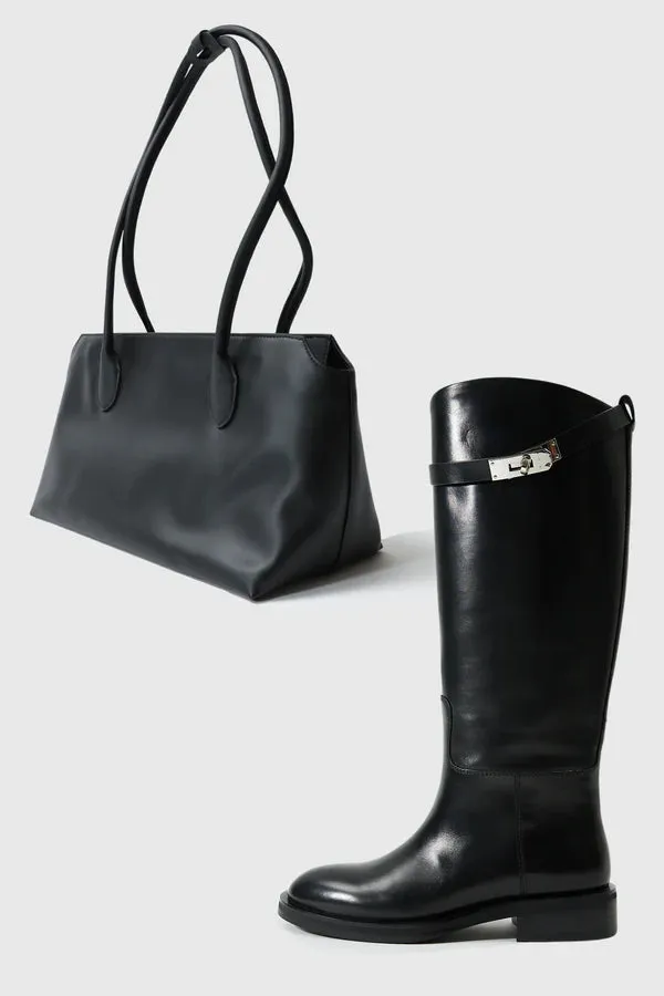 Peta Black   Apphia Black