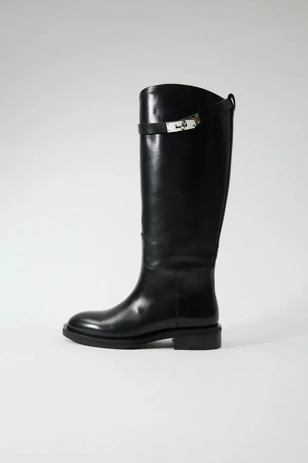 Peta Black   Apphia Black
