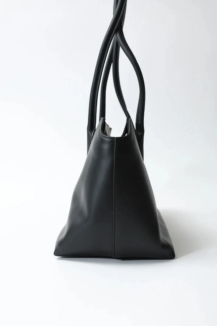 Peta Black   Apphia Black