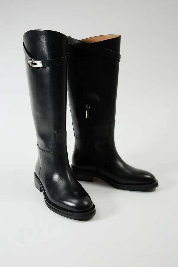 Peta Black   Apphia Black